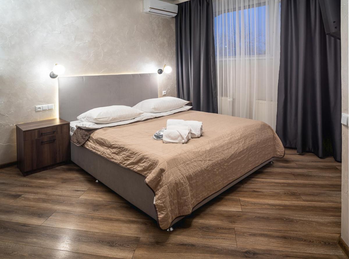 Safari-Club Hotel Виниця Екстериор снимка