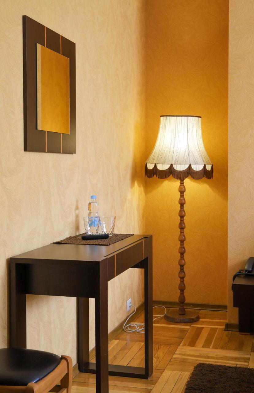 Safari-Club Hotel Виниця Екстериор снимка